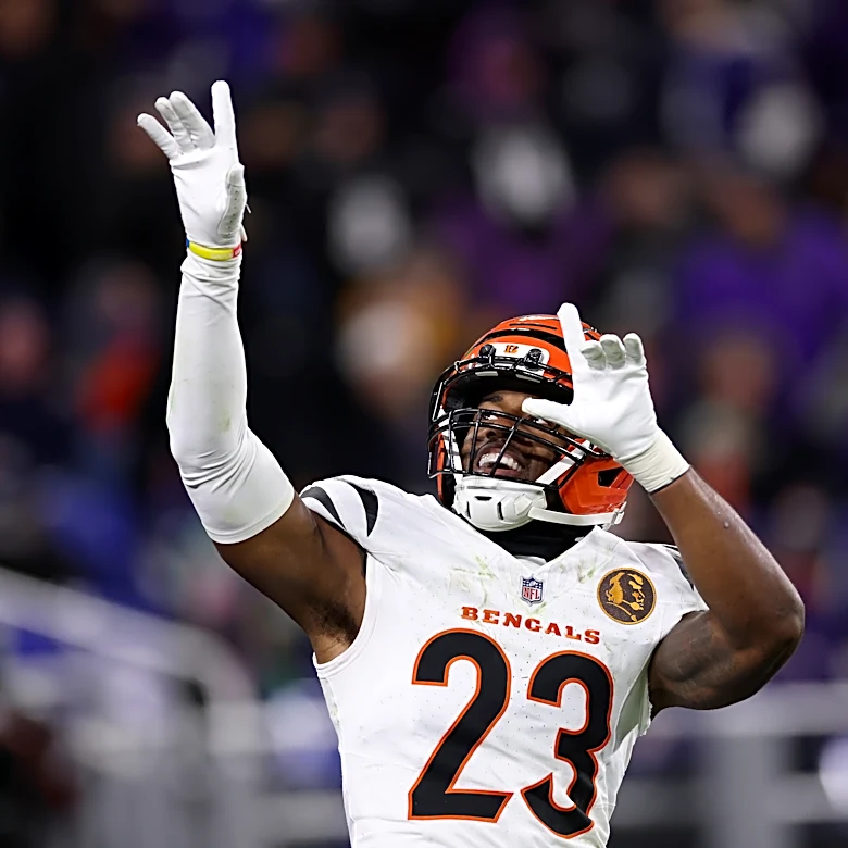 Dax Hill was playing like a top-dollar corner down the stretch of 2025 season