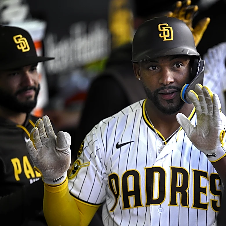 Good Morning San Diego: Ninth inning error leads to loss for Padres