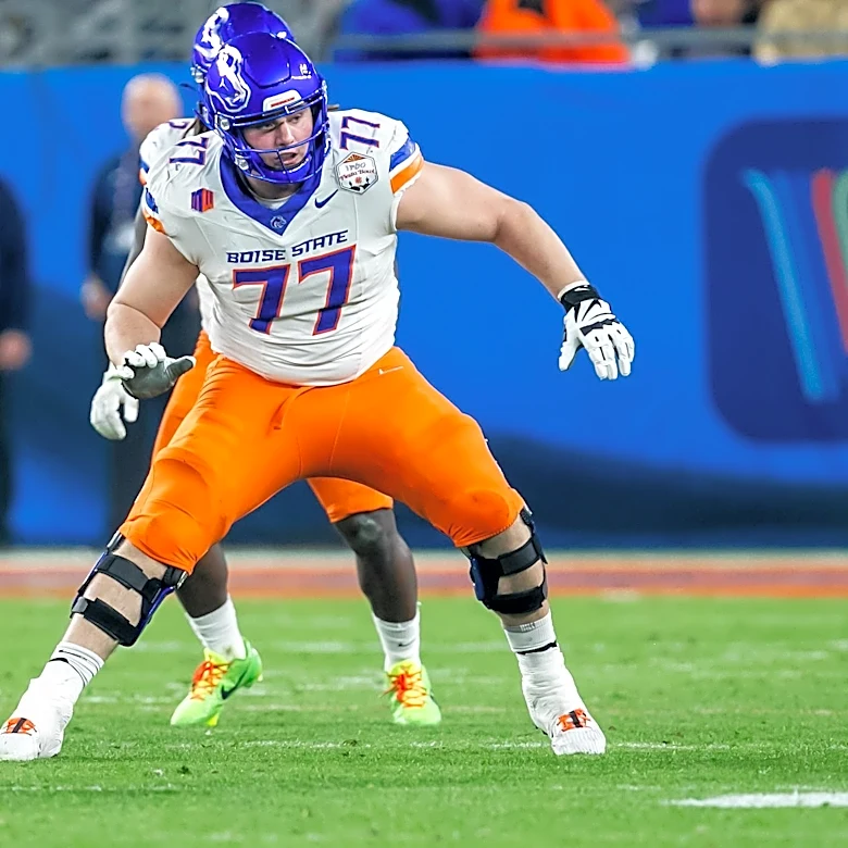 Broncos sign rookie offensive linemen Kage Casey to a four-year deal