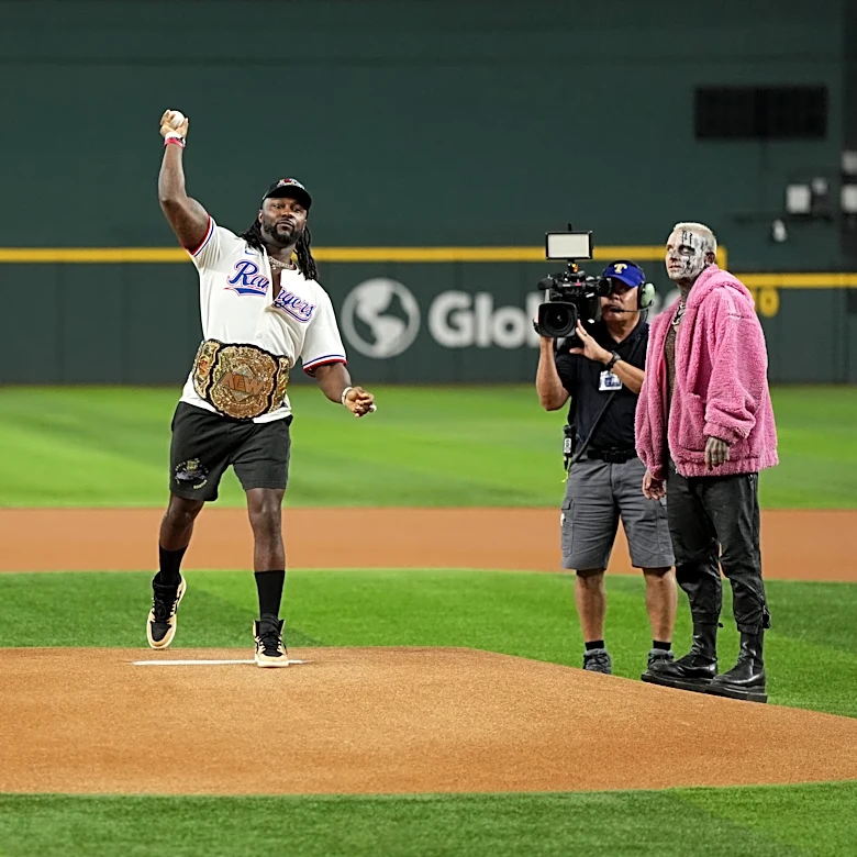 BRAWL IN THE BALLPARK