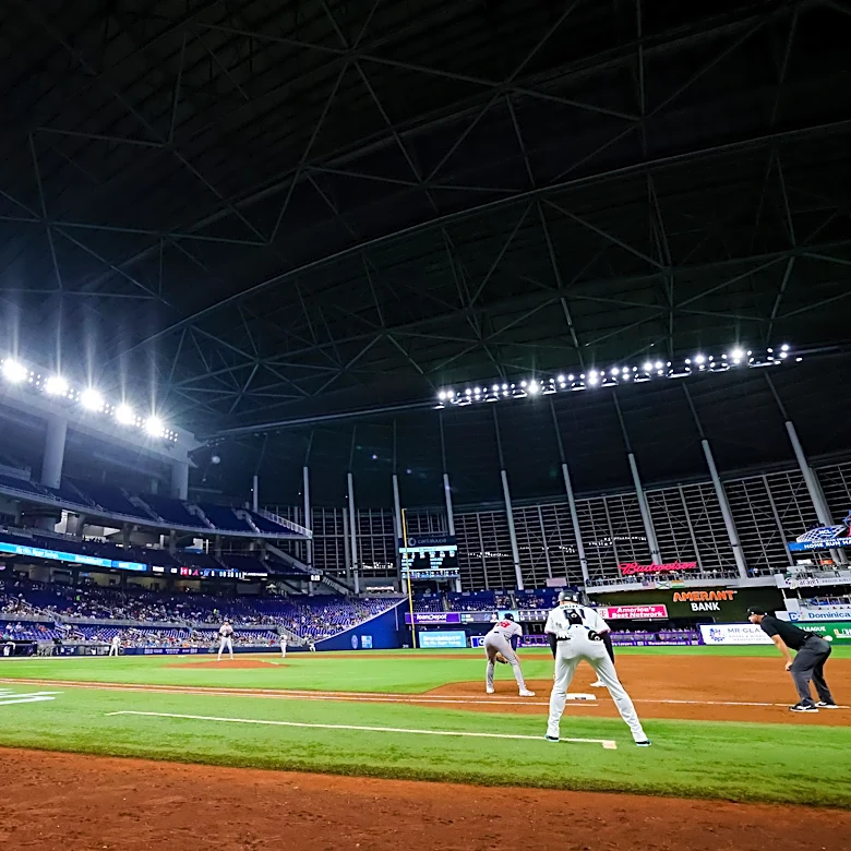 Braves at Marlins chat and discussion: Chris Sale vs. Janson Junk