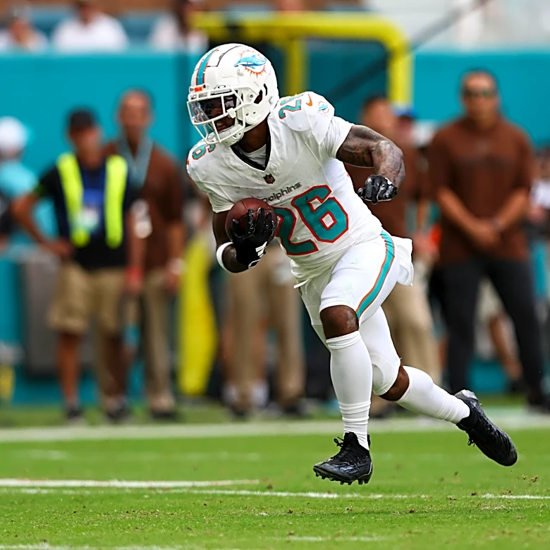 Bears sign former Dolphins and Colts RB Salvon Ahmed