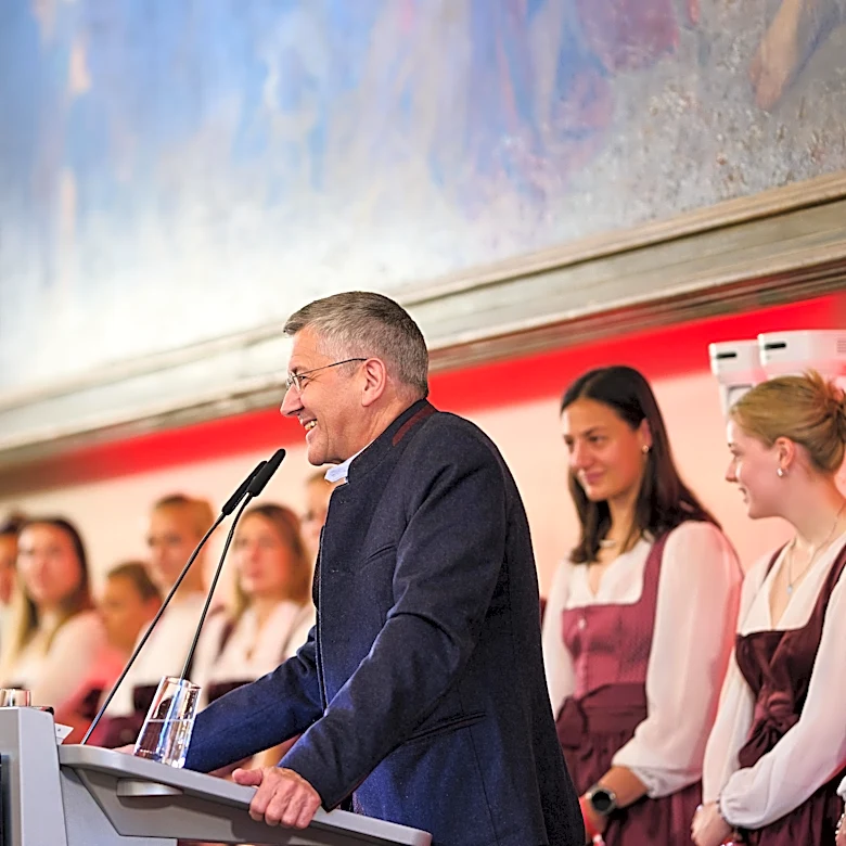 Herbert Hainer fires back after 1860 Munich stunt at Marienplatz
