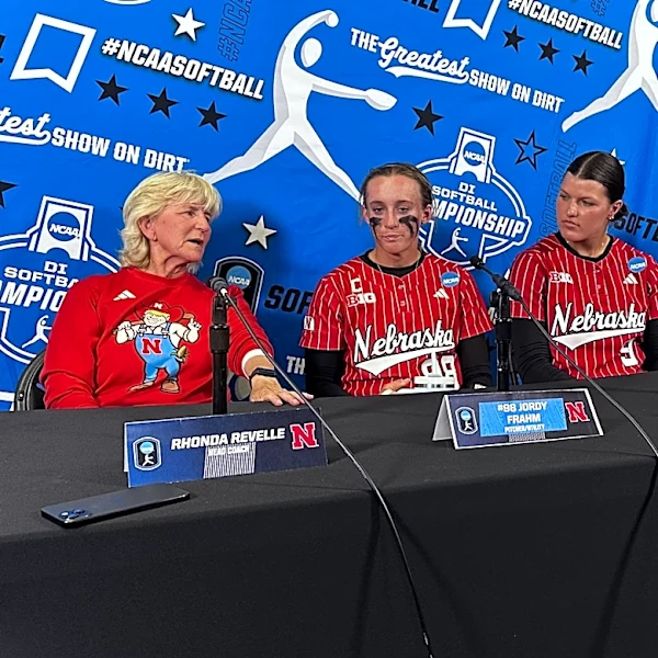 Thursday Flakes: Softball Supers, B1G Baseball and More