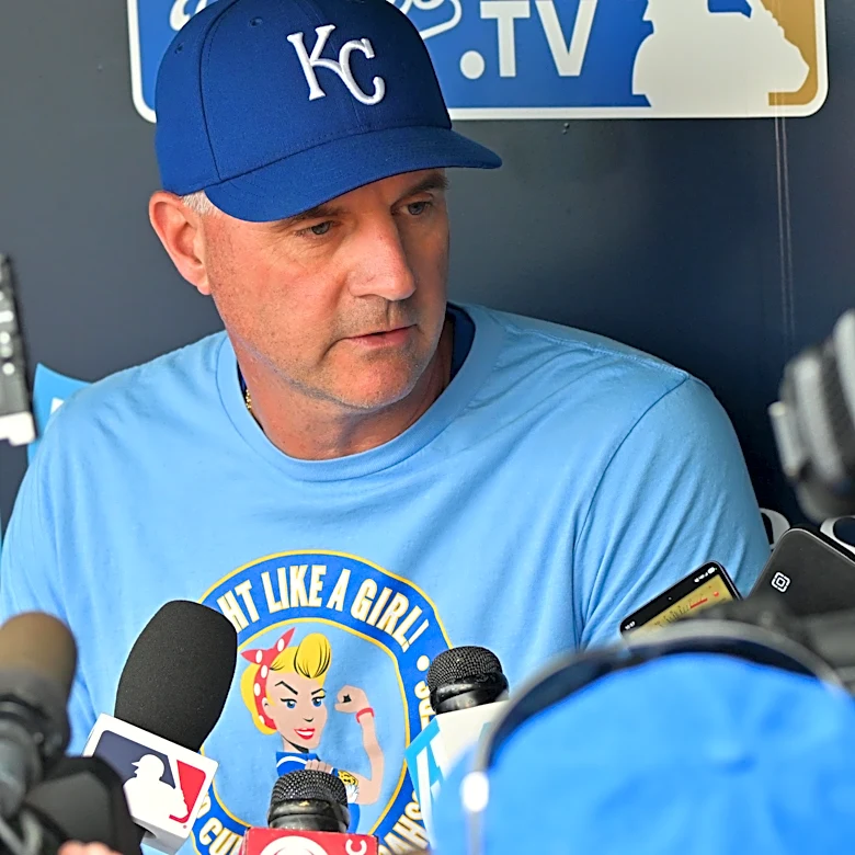 Royals have few answers for offensive woes