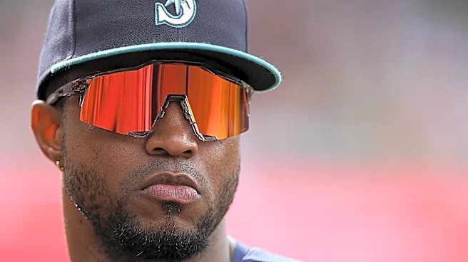 Mariners activate Victor Robles from injured list, option Connor Joe