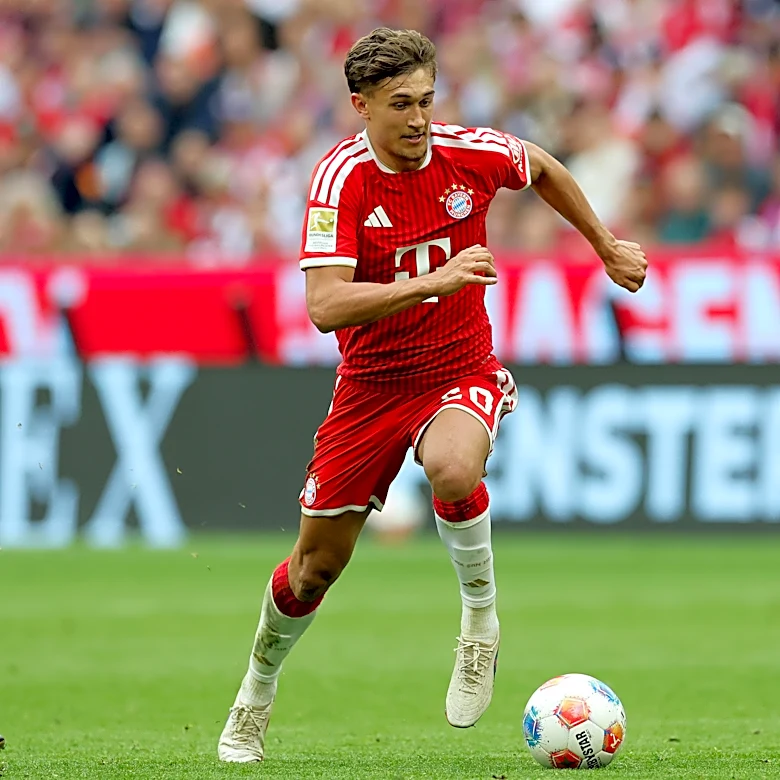 Bayern Munich’s Tom Bischof credits Vincent Kompany for full-back cameos