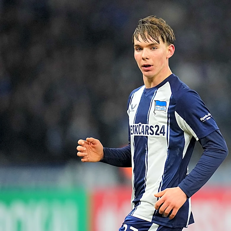 The ball is in Kennet Eichhorn’s court for Bayern Munich move
