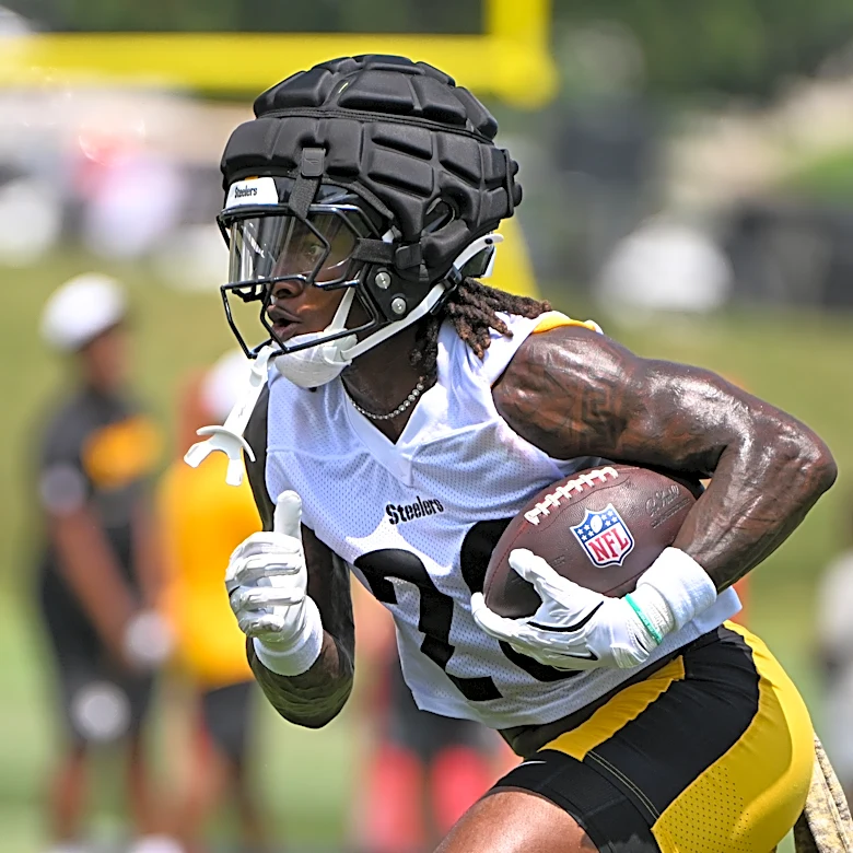 Steelers fringe running back impressing at OTAs