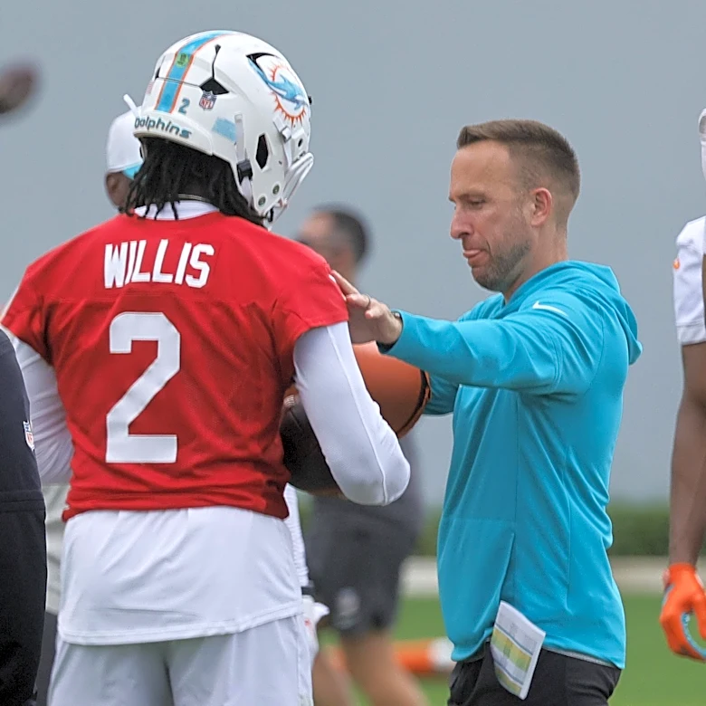 Dolphins HC doesn’t want Malik Willis to “overdo the whole leadership thing”