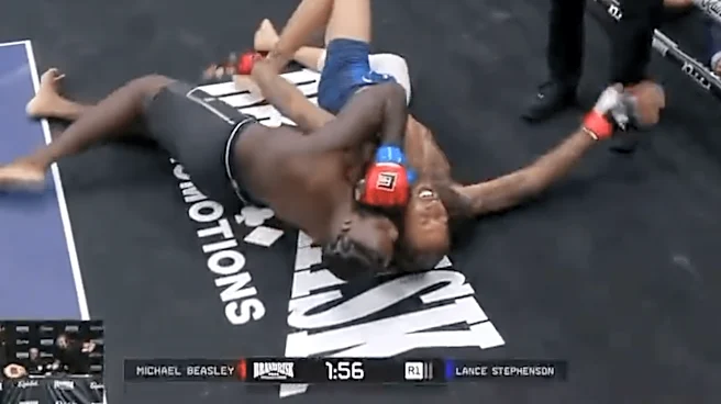 Video: Lance Stephenson throttles Michael Beasley in first round at Brand Risk 14