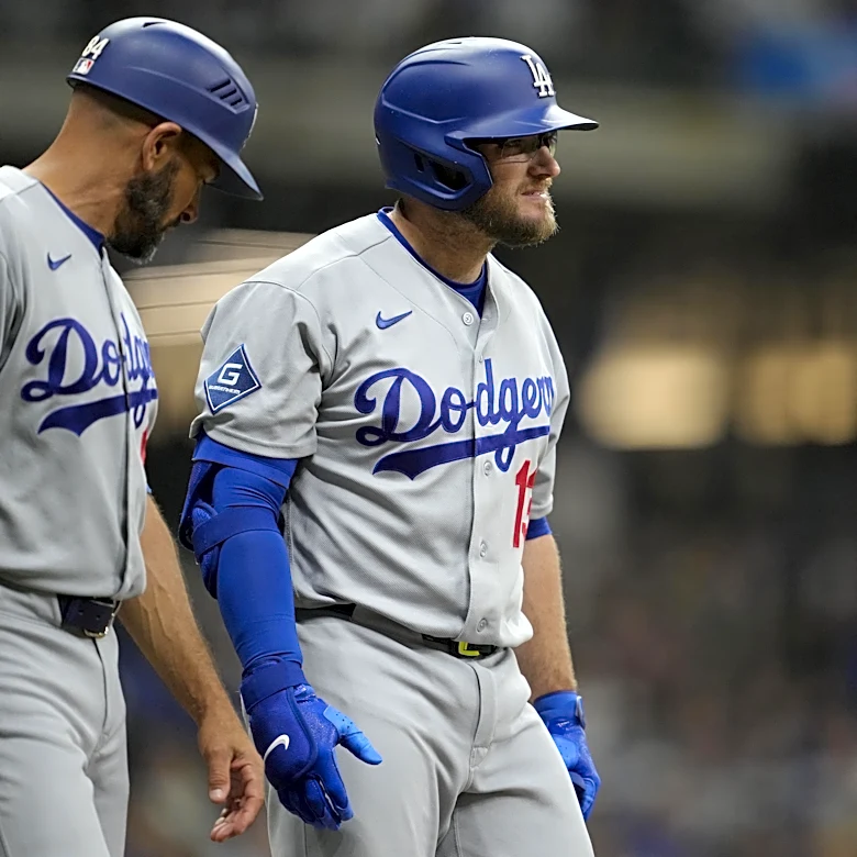 Dodgers notes: Max Muncy, Roki Sasaki, Teoscar Hernández