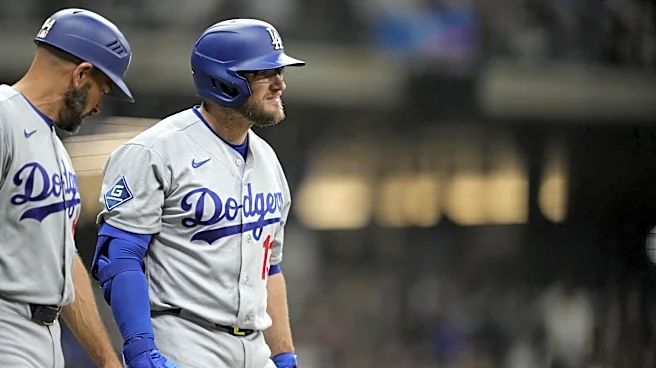Dodgers notes: Max Muncy, Roki Sasaki, Teoscar Hernández