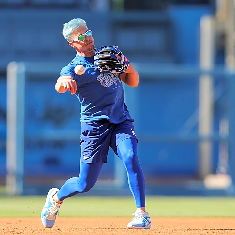 Kiké Hernández completes 3-week rehab assignment