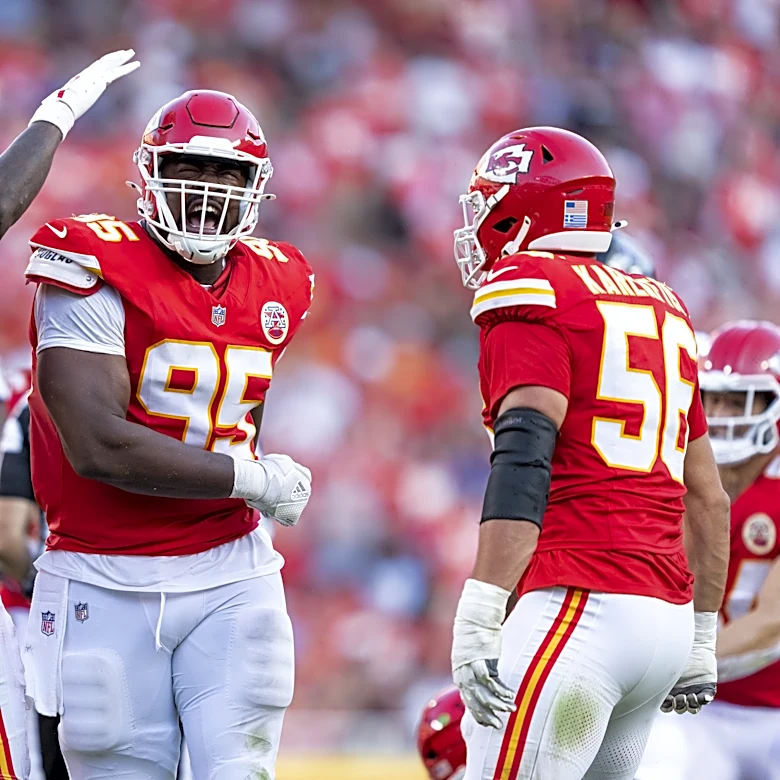 Predicting overs and unders for the 2026 Chiefs’ defense