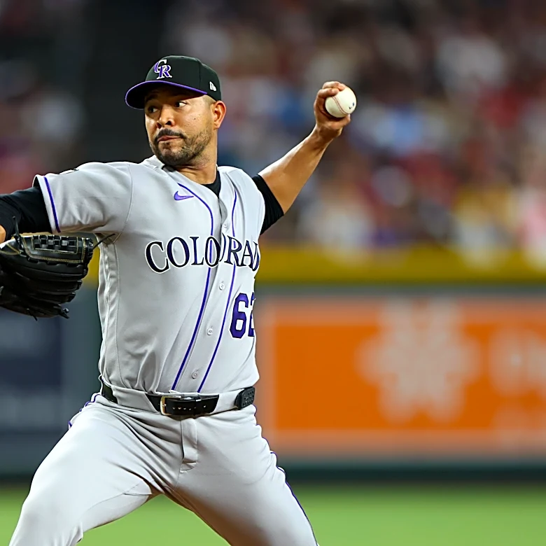 José Quintana leaves Rockies-Diamondbacks game with injury