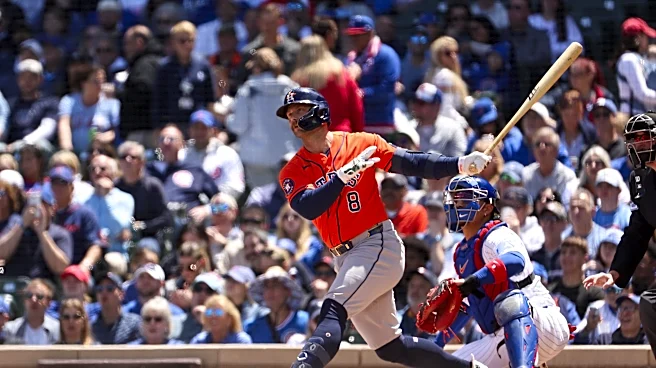 Walker, Allen Power Astros to 8-5 Win, Sweep Cubs at Wrigley
