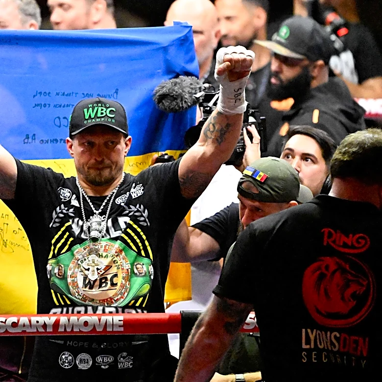 ‘I just didn’t want you to be bored’: Oleksandr Usyk reacts to Rico Verhoeven fight and performance