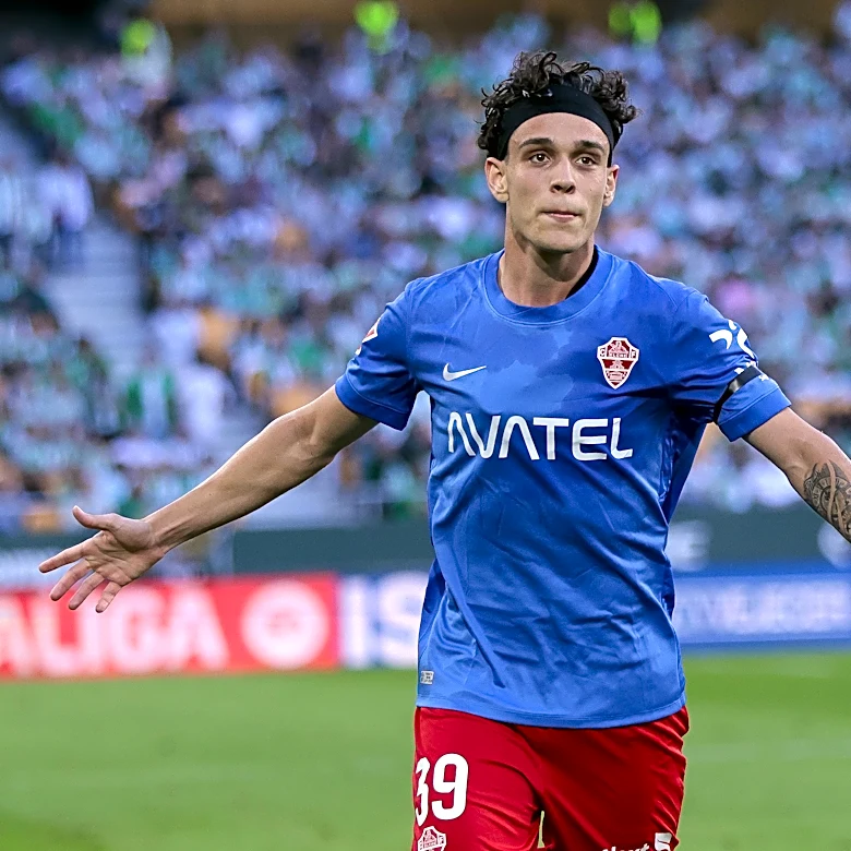 ‘I’ve learned and improved’ – Hector Fort says heartfelt goodbye to Elche and heads back to Barcelona ‘a better footballer’