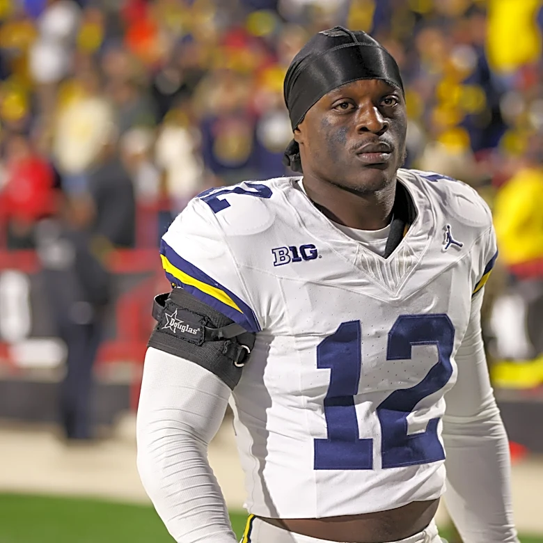 Michigan Football LB named to CBS Sports’ sophomore standouts list