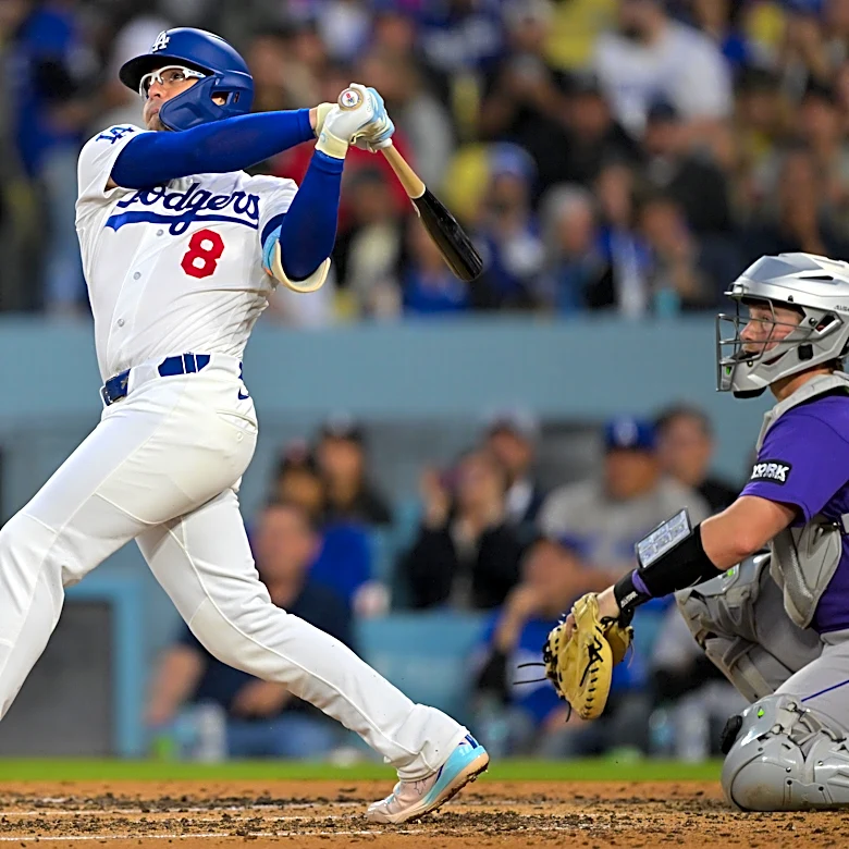 Kiké Hernández leaves game with left oblique strain
