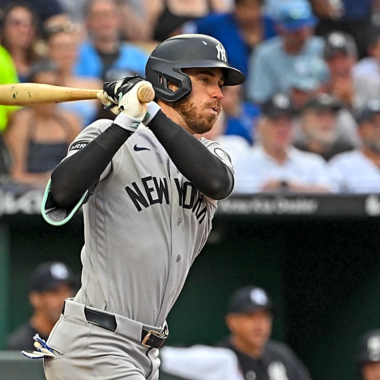Yankees offense explodes, makes history against Royals in six-homer shellacking