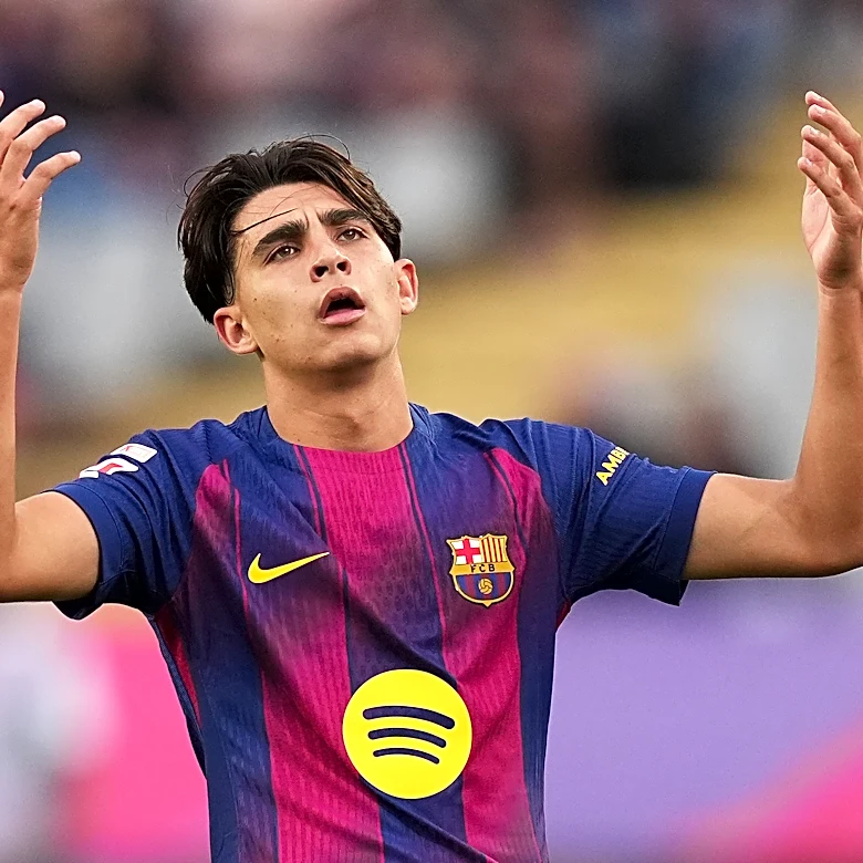 Barcelona facing big decision on Toni Fernandez’s future amid Sevilla interest