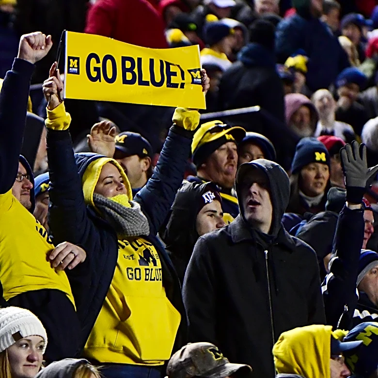 Recruiting Roundup: Michigan Football attempting to flip another prospect