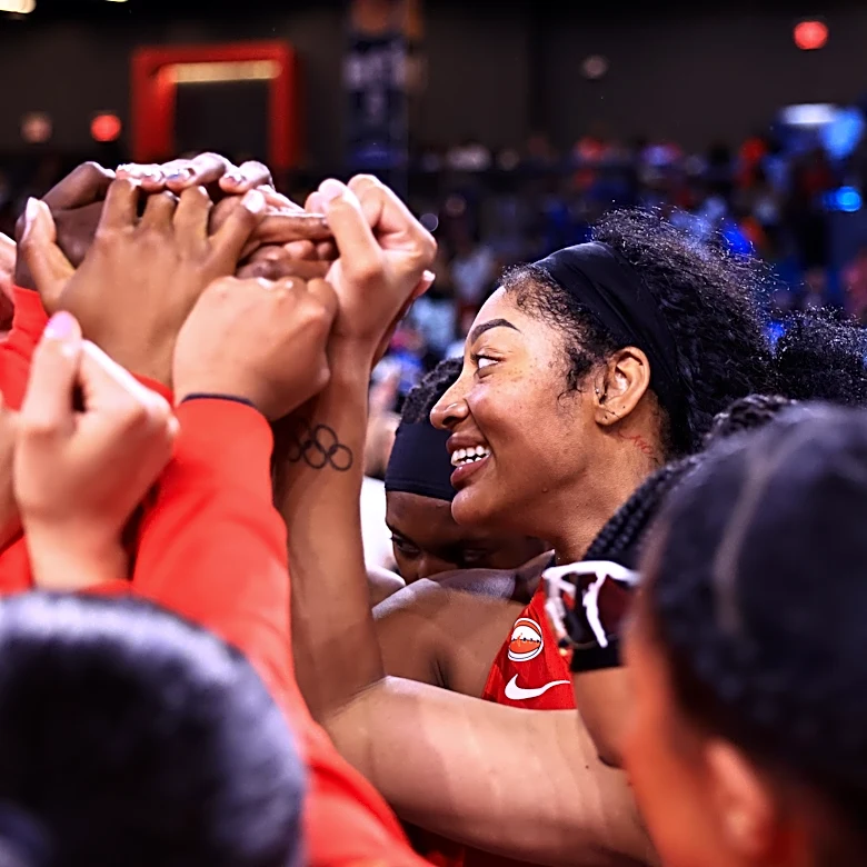 WNBA gameday discussion: Can the Atlanta Dream remain the only one-loss team vs. the Minnesota Lynx?