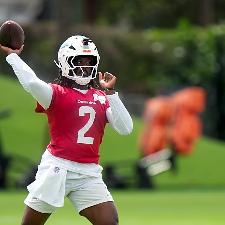 Malik Willis comes in ahead of surprising names in Chris Simms’ 2026 QB rankings