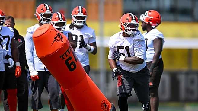 Browns defensive lineman goes down with apparent leg injury in practice