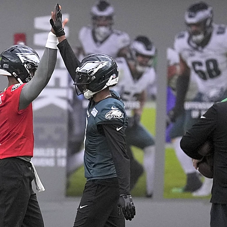 Eagles practice notes: Updates on Jalen Hurts, a new offense, the depth chart, and more