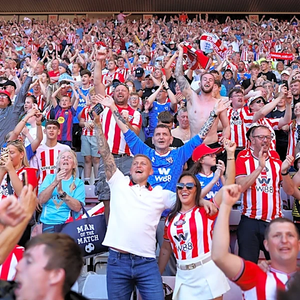 Reader’s Corner: From Hope To Glory — Sunderland’s European Dream Realised!