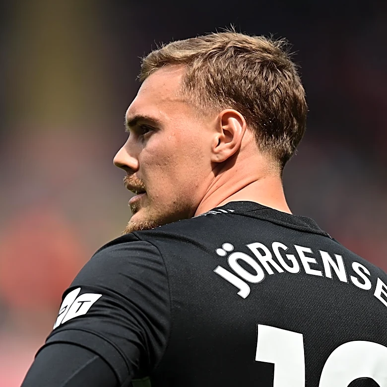 Filip Jörgensen requests transfer as Chelsea look to Mike Penders at goalkeeper — reports