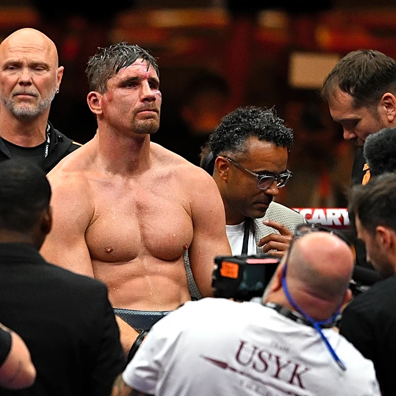 ‘It doesn’t make any sense’: Rico Verhoeven reacts to stoppage loss to Oleksandr Usyk