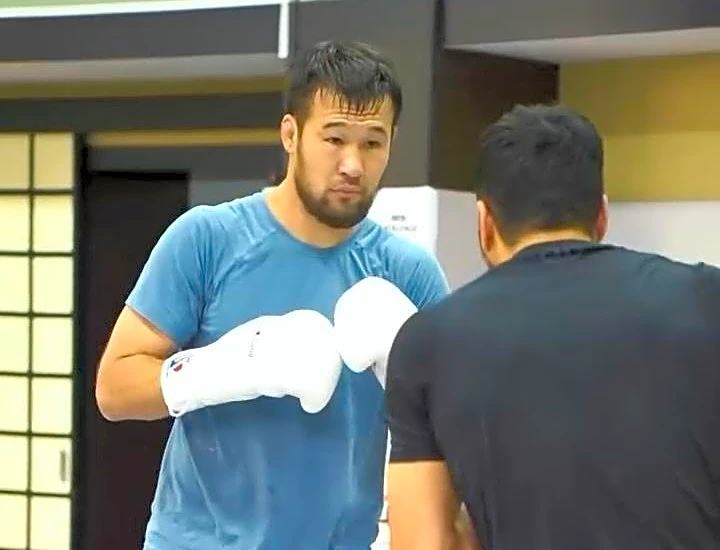 UFC’s forgotten contender, Shavkat Rakhmonov, finally returns to training (Video)