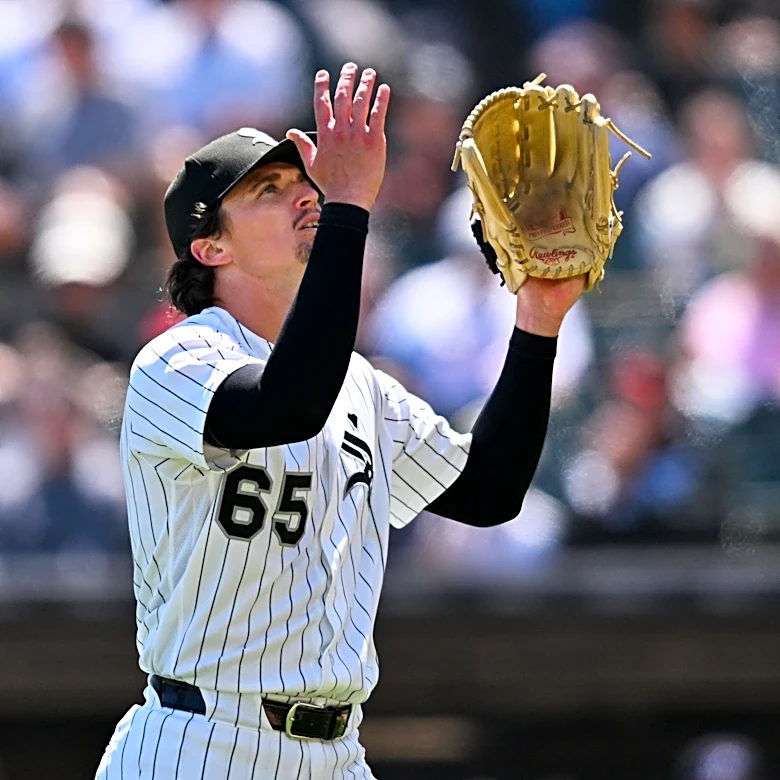 White Sox Martinize Twins, 6-2