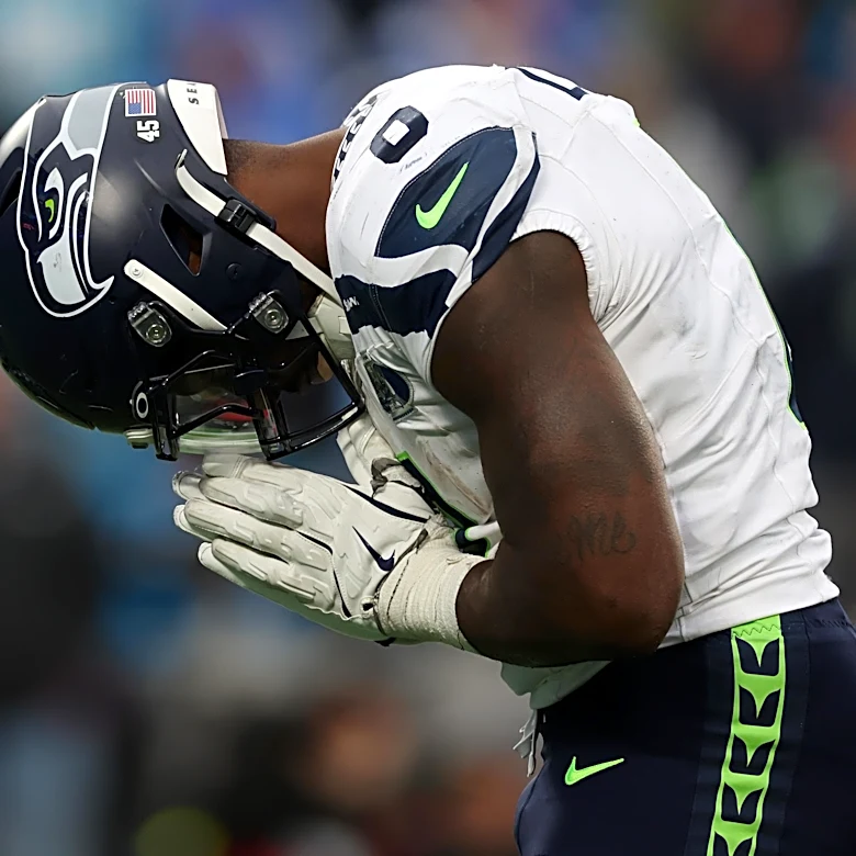 He’s back! DeMarcus Lawrence arrives at Seahawks OTAs