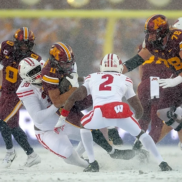 Badgers release kickoff times for several more games, including multiple primetime outings