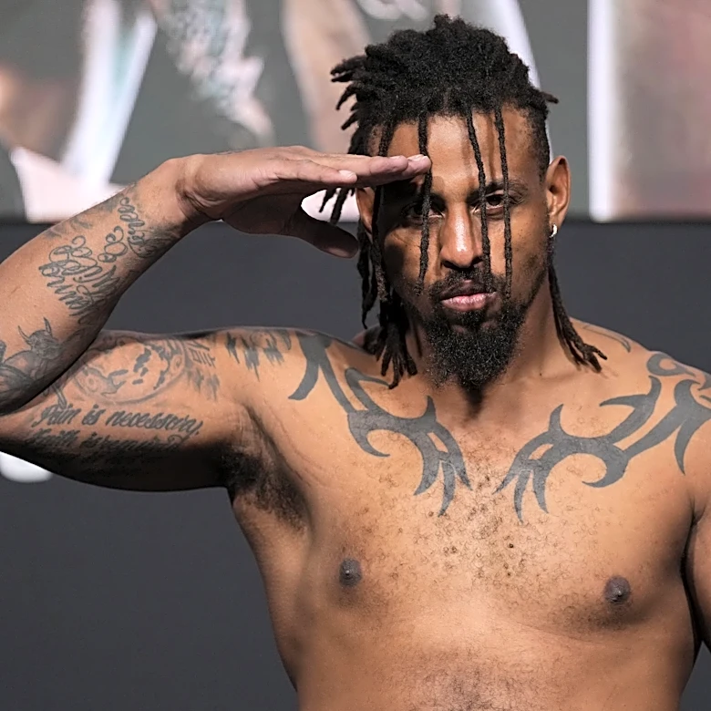 Video: UFC veteran, disgraced NFL star Greg Hardy misses weight by over 25 pounds for FNC 31