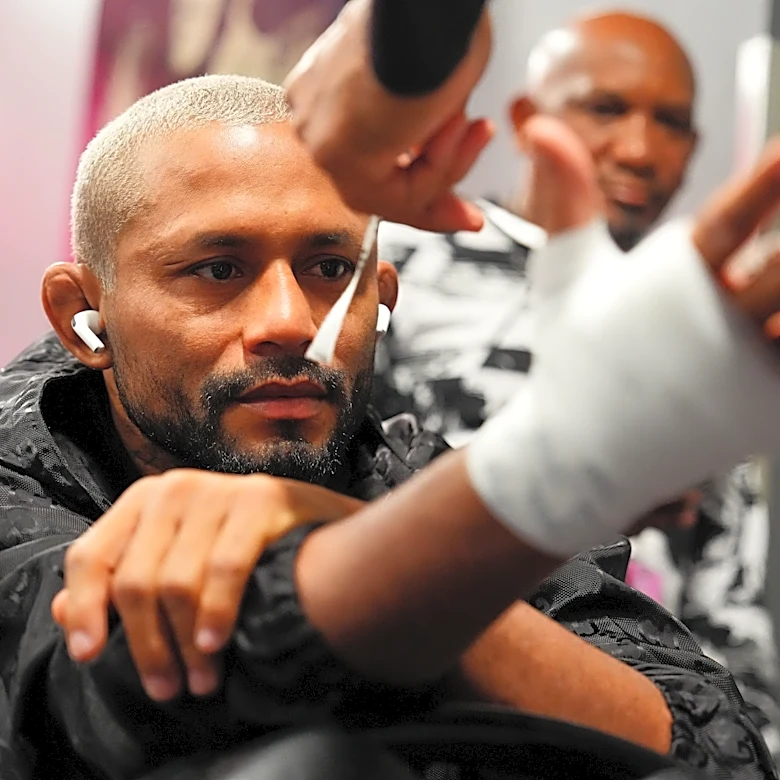 Deiveson Figueiredo ‘immune’ to pressure but ‘I have to show that I’m still alive’ with UFC Macau win