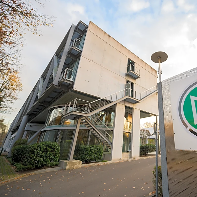 DFB hits Bayern Munich with two fines for tardiness