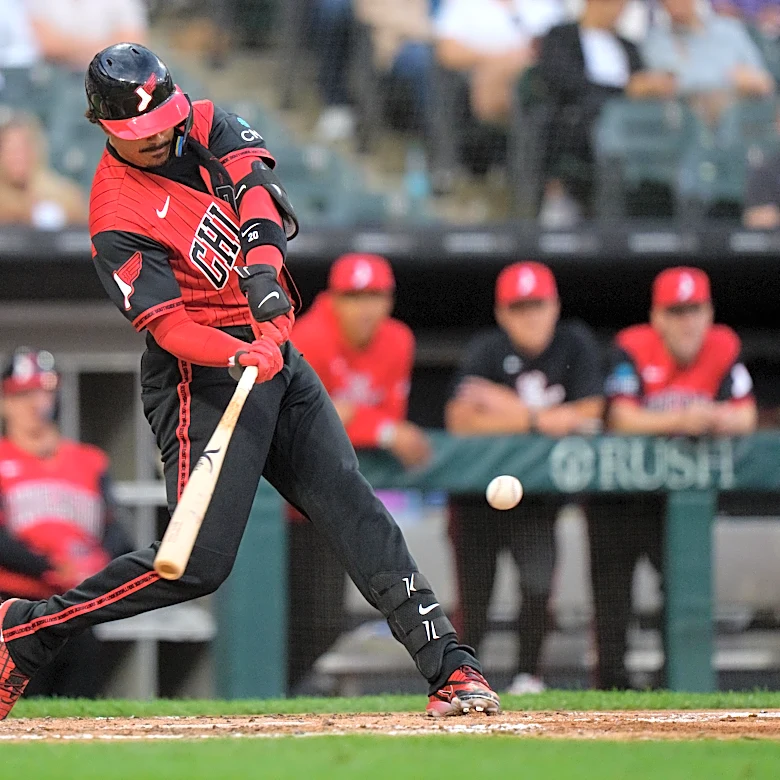 White Sox come alive late in 4-3 stunner