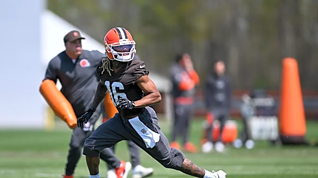 Saturday Dawg Chow (5/30): Hello, Mr. Bond; smart moves and easy options