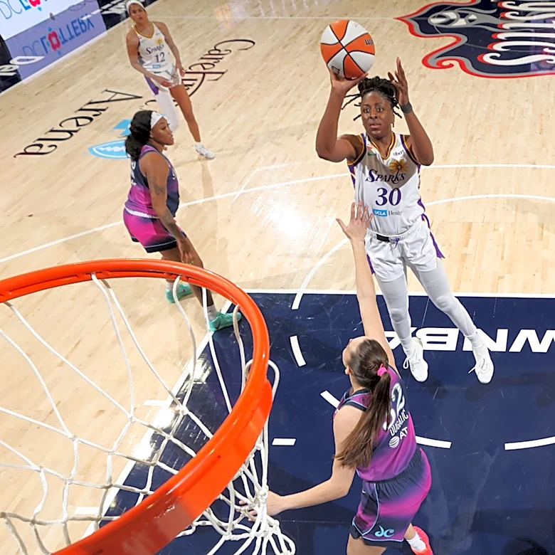 WNBA game notes: Nneka Ogwumike passes Lisa Leslie to, fittingly, become the Los Angeles Sparks’ all-time leader in field goals