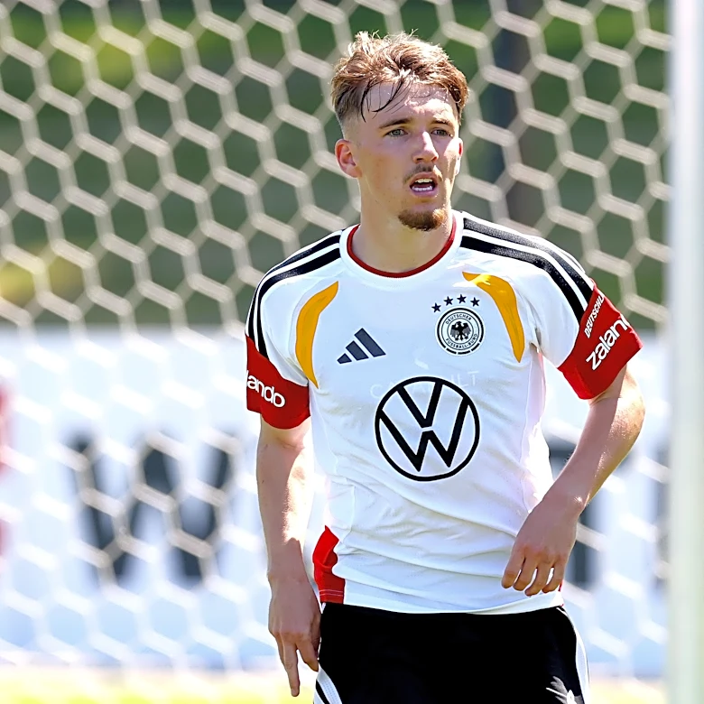 Breaking: Bayern Munich’s Lennart Karl to start for Germany vs. Finland