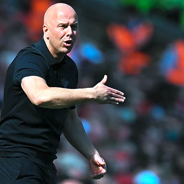 Former Liverpool Players React to Slot and Iraola News