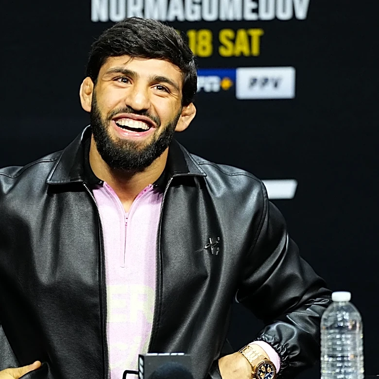 Problematic contender Arman Tsarukyan declines to weigh in for UFC White House backup role: ‘I’m going to wait for my chance’