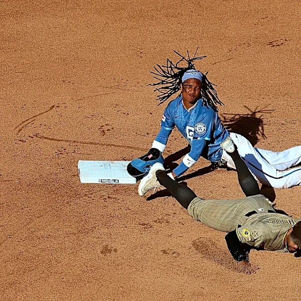Washington Nationals use wild 7th inning rally to beat the San Diego Padres