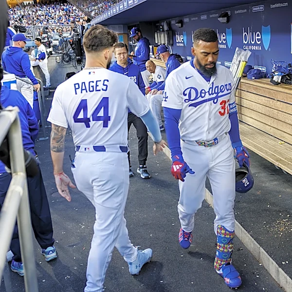Teoscar Hernández expected to miss a month with hamstring strain